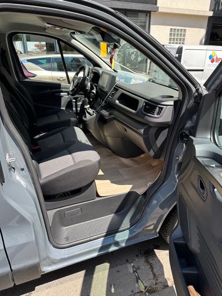 Renault Trafic CABINE APPROFONDIE GRAND CONFORT L2H1 1200KG 2.5 DCI 150