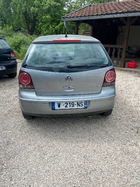 Volkswagen Polo VI 1.0 75 CONFORTLINE