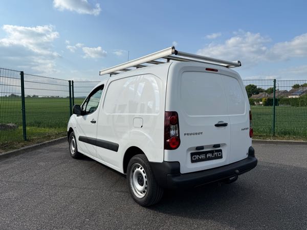 Peugeot Partner II (3) 1.6 BLUEHDI 100 S&amp;S STANDARD PREMIUM ETG6