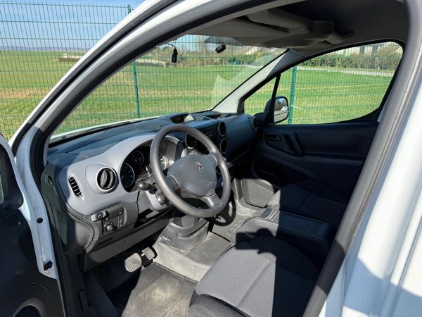 Peugeot Partner II (3) 1.6 BLUEHDI 100 S&amp;S STANDARD PREMIUM ETG6