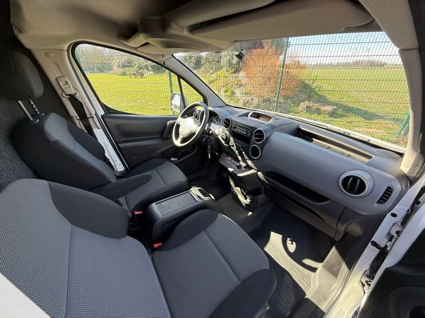 Peugeot Partner II (3) 1.6 BLUEHDI 100 S&amp;S STANDARD PREMIUM ETG6