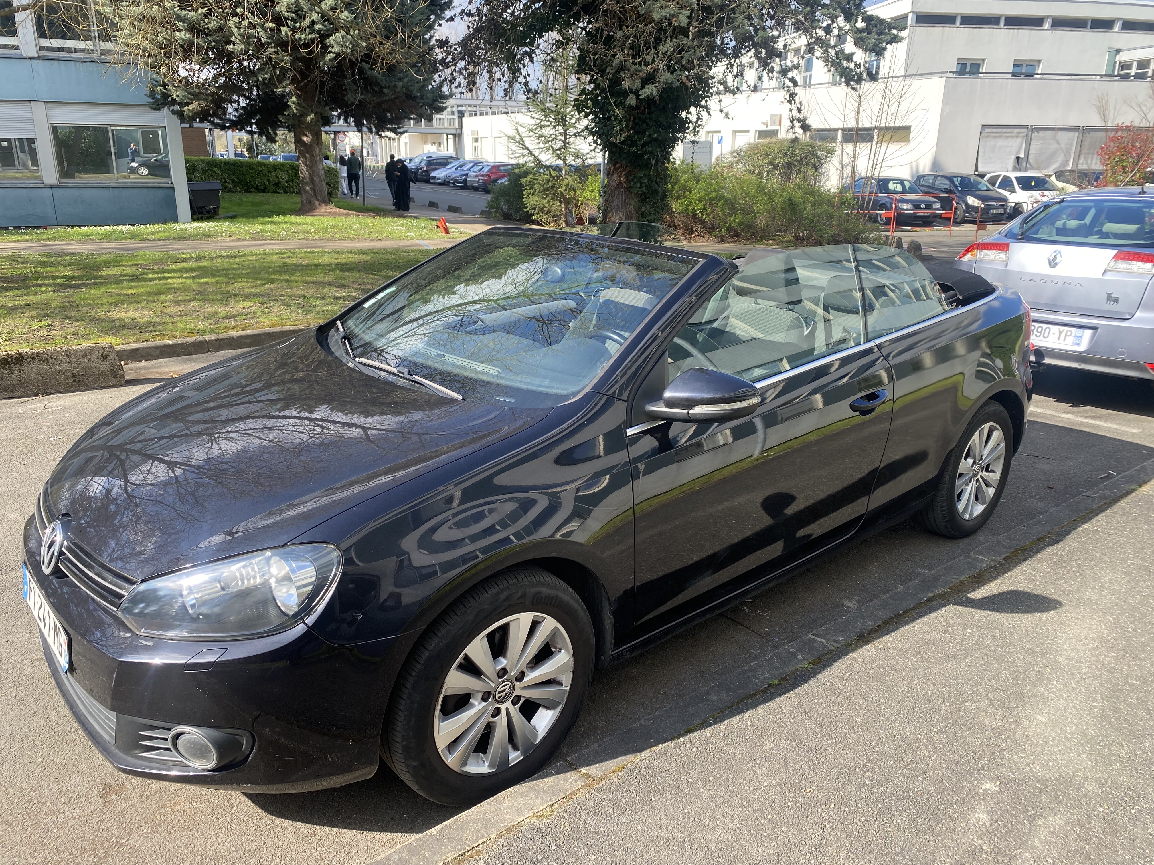 Volkswagen Golf VI CABRIOLET 1.6 TDI 105 FAP