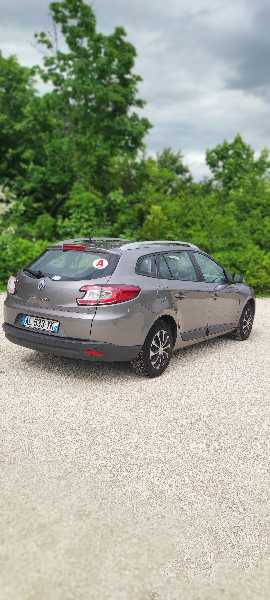 Renault Megane III ESTATE 1.5 DCI 110 FAP CARMINAT TOMTOM
