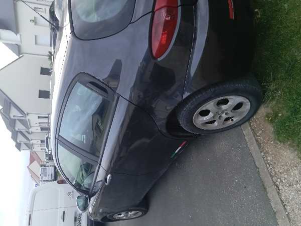Alfa Romeo 147 Bonjour, Alfa Roméo 147 à vendre. 132000 km au compteur / d
