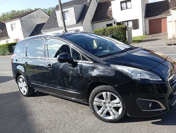 Peugeot 5008 phase II 1.6 e HDI 120cv