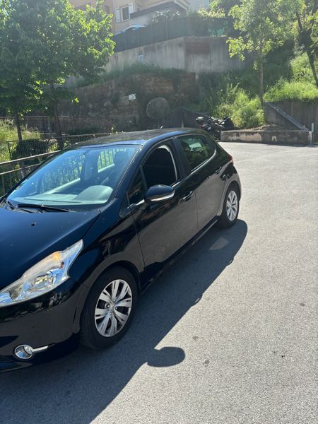 Peugeot 208 1.2 VTI 82 ALLURE 5P