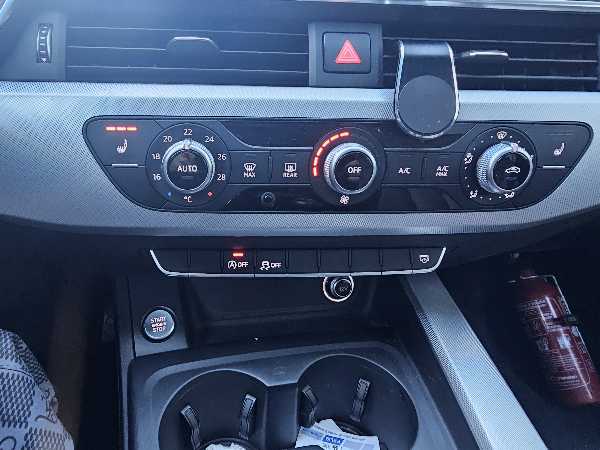 Audi A4 V AVANT 2.0 TDI 150 S LINE