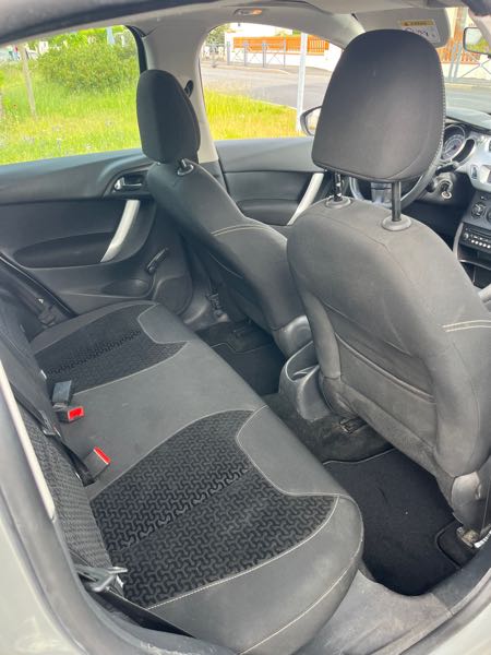 Citroen C3 II (2) 1.6 BLUEHDI 75 CONFORT