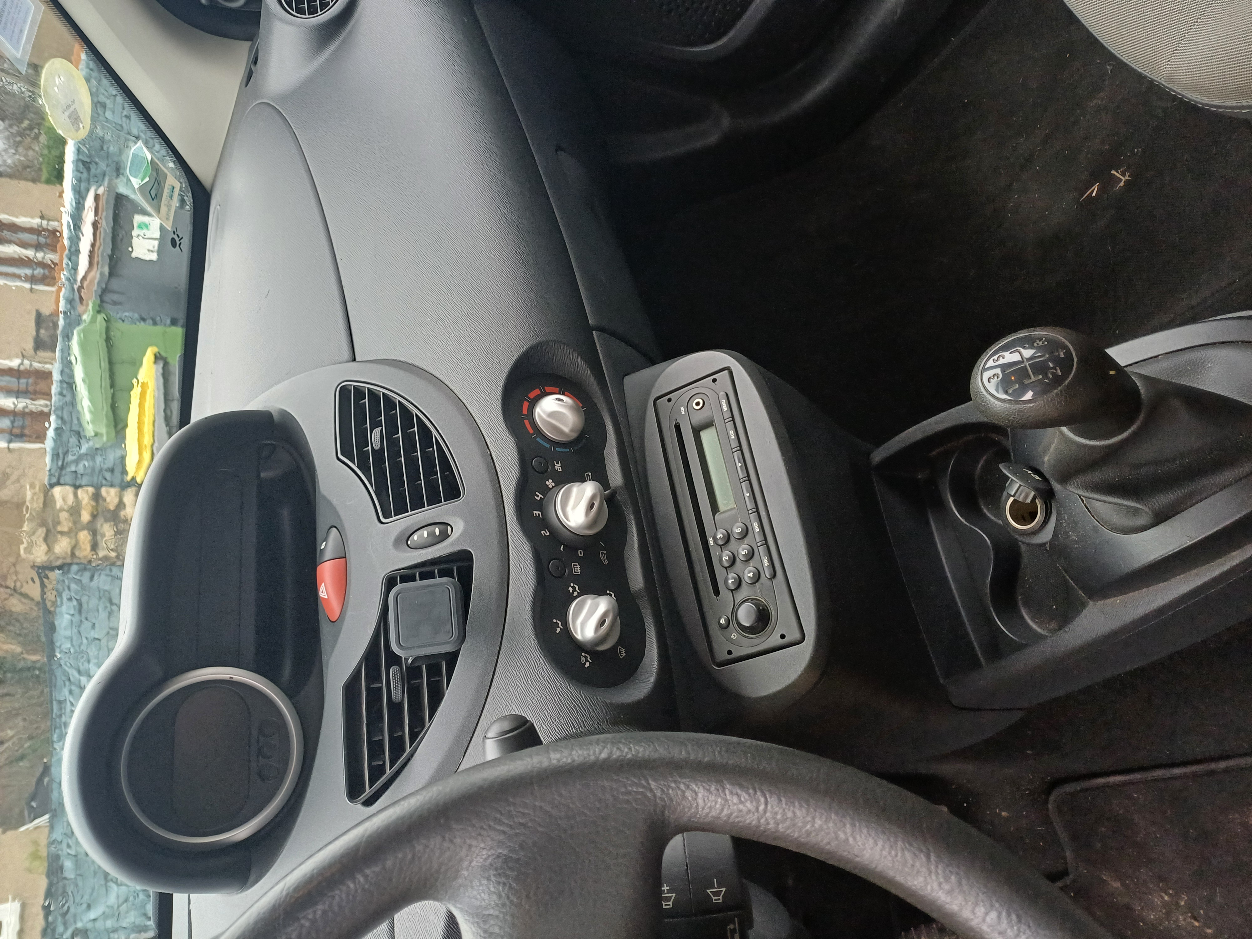 Renault Twingo II (2) 1.5 DCI 75 AIR ECO2