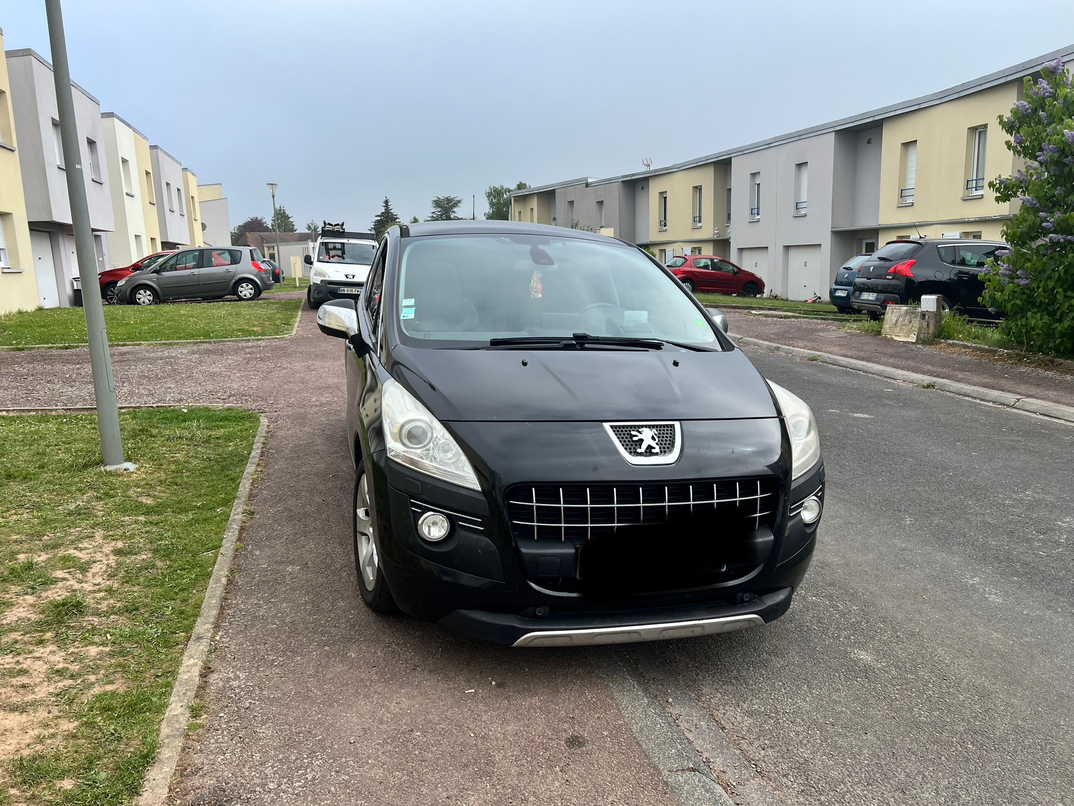 Peugeot 3008 (2) 2.0 BLUEHDI 150 S&amp;S ALLURE