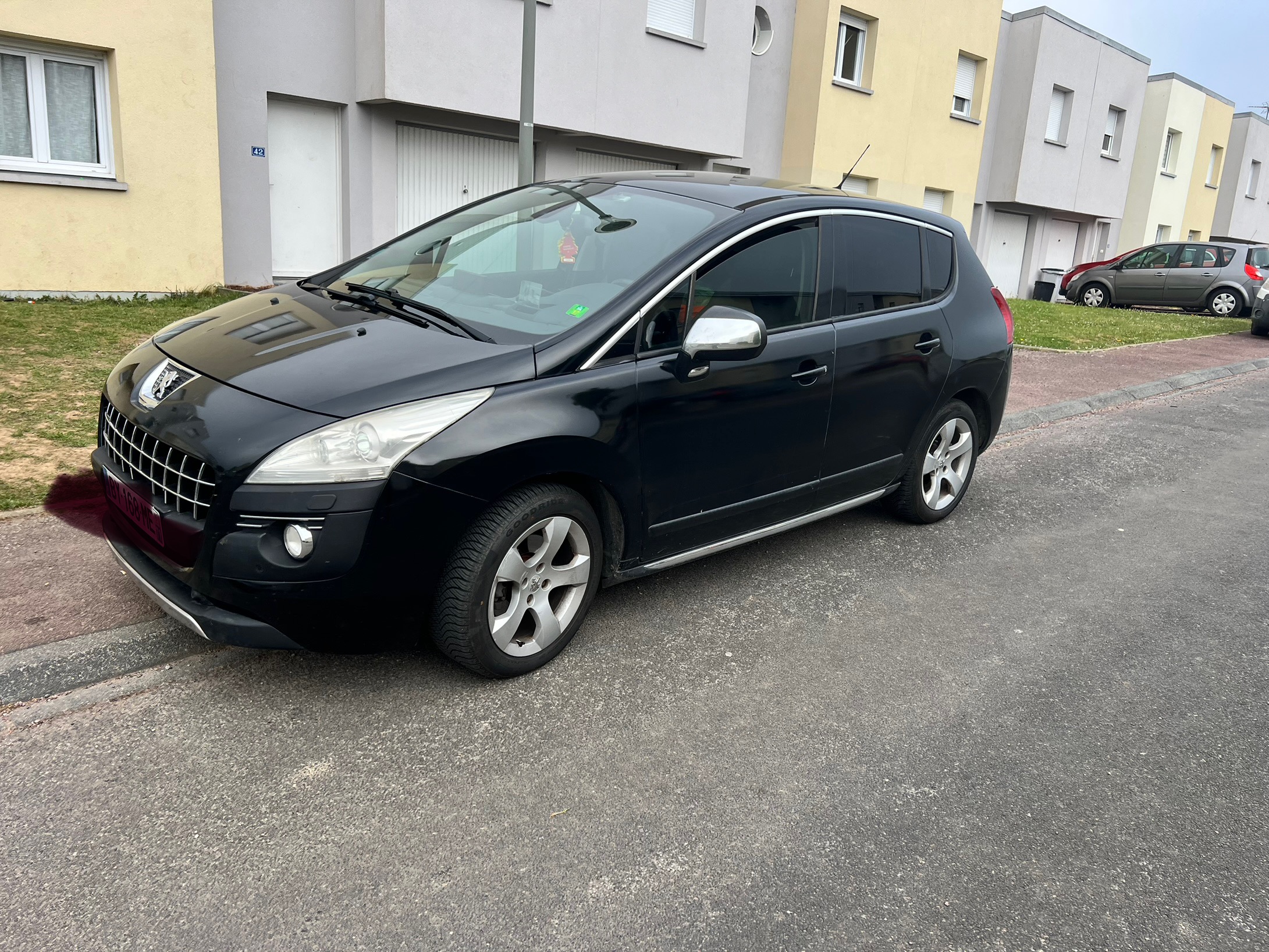 Peugeot 3008 (2) 2.0 BLUEHDI 150 S&amp;S ALLURE