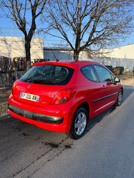 Peugeot 207 Peugeot 207 essence