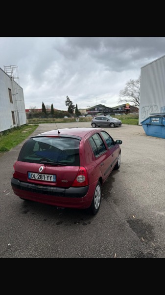 Renault Clio II (2) 1.5 DCI 80 LUXE PRIVILEGE 5P