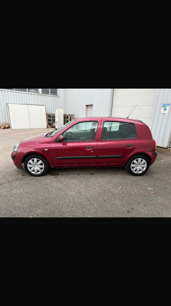 Renault Clio II (2) 1.5 DCI 80 LUXE PRIVILEGE 5P