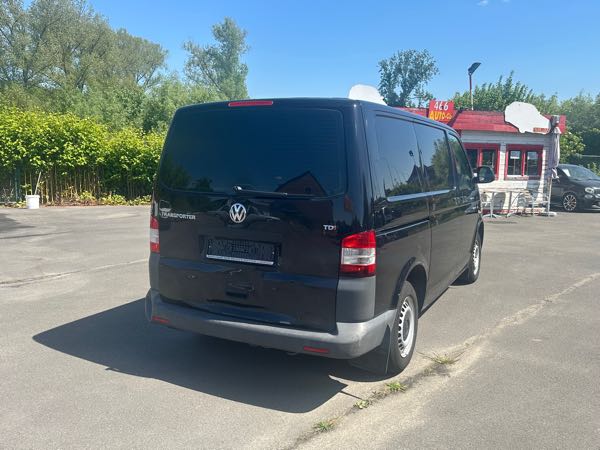 Volkswagen T5 VOLKSWAGEN TRANSPORTEUR 2.0Tdi 8950€ Tvac 3 place Airco