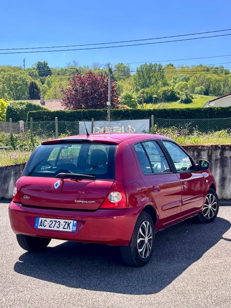 Renault Clio II (3) CAMPUS 1.2 60 .COM 5P
