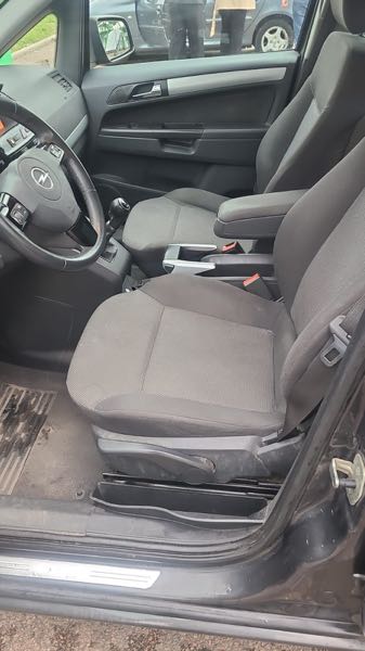 Opel Zafira II (2) 1.7 CDTI 110 FAP EDITION