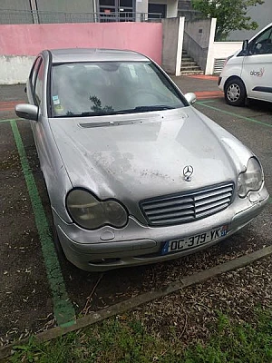 Mercedes-Benz Classe C IV (2) 180 D 6CV BUSINESS LINE