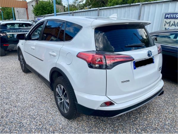 Toyota Rav 4 Toyota RAV4 Hybride 155ch Dynamic 4WD E-CVT, 8cv, 5 portes,