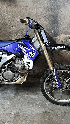 YAMAHA YZF