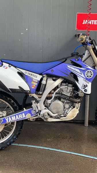 YAMAHA YZF