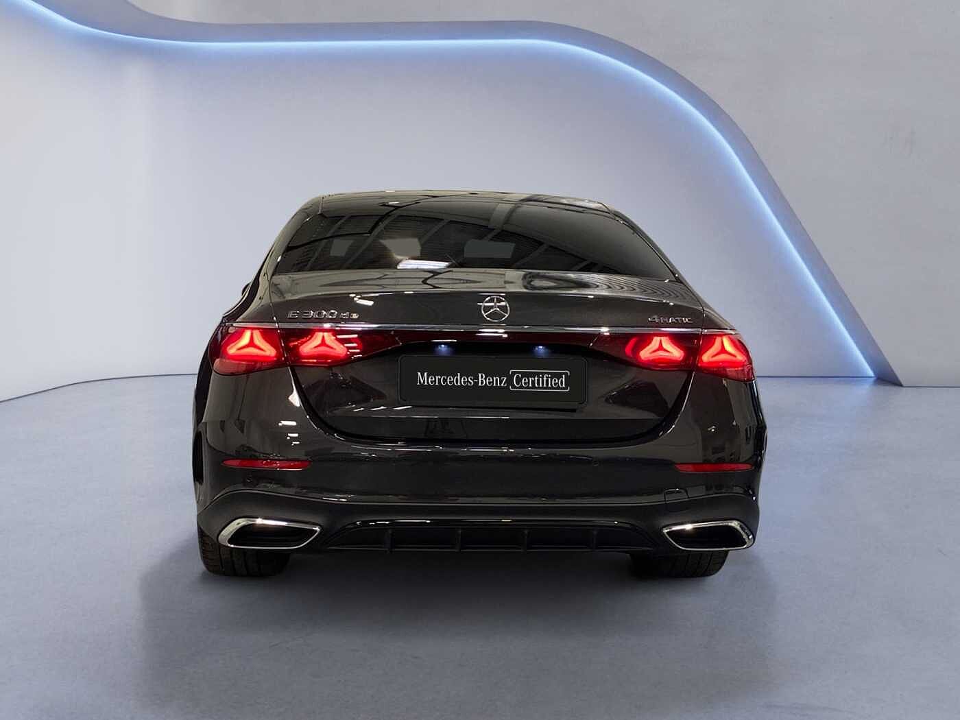 Mercedes-Benz E 300  de 4MATIC AMG Line