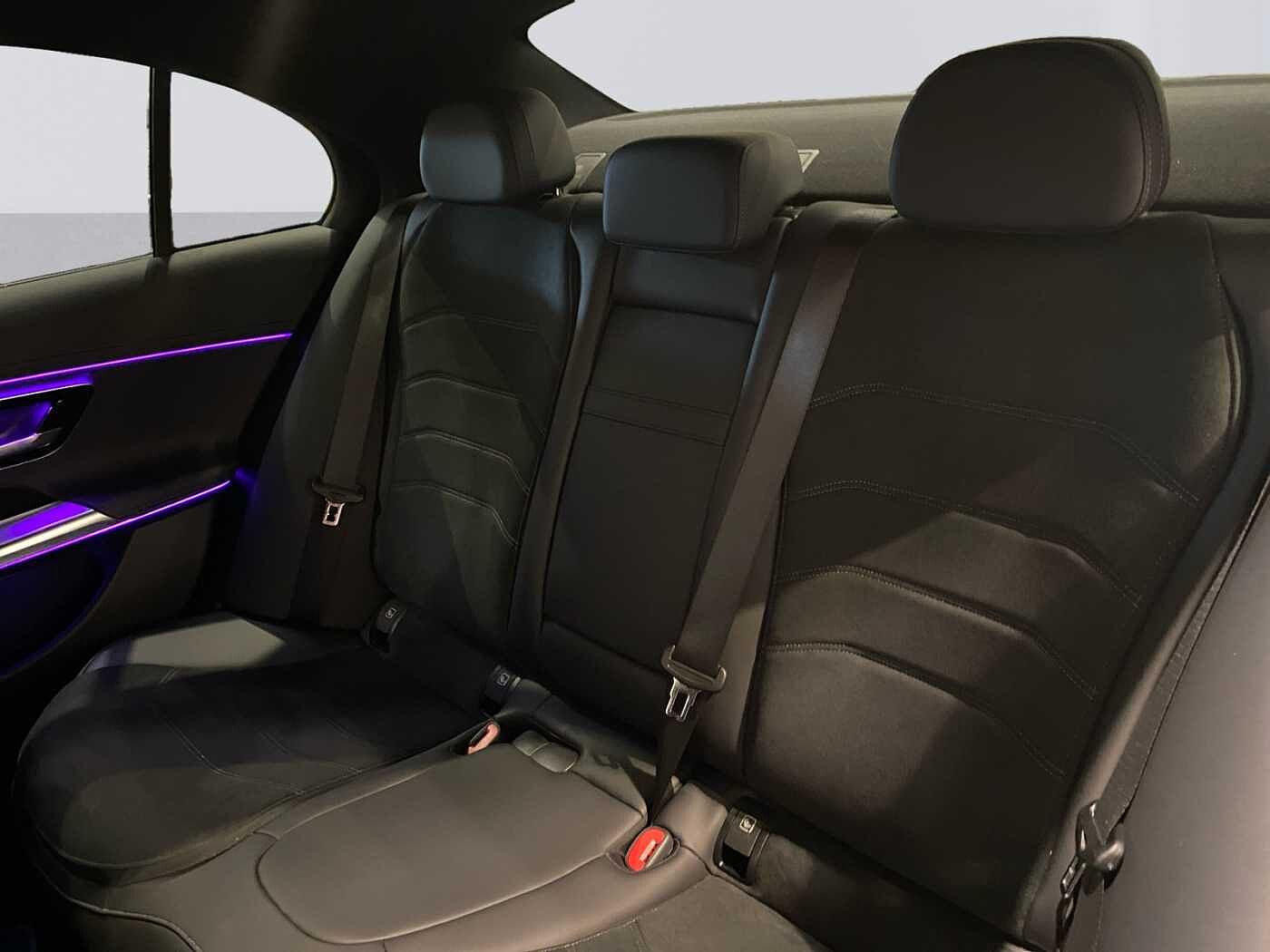Mercedes-Benz E 300  de 4MATIC AMG Line