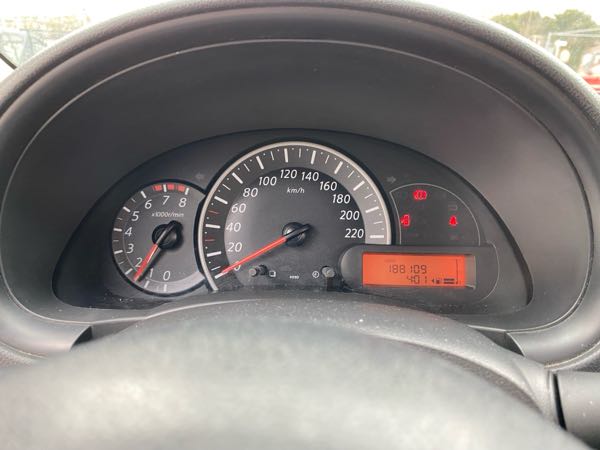 Nissan Micra IV (2) 1.2 80 ACENTA
