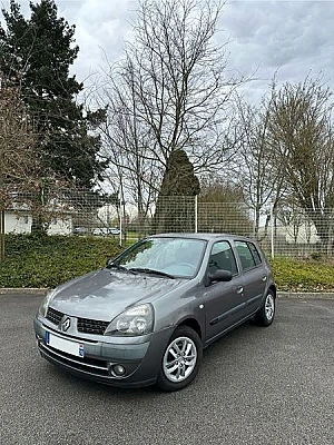 Renault Clio II (2) 1.5 DCI 65 PACK AUTHENTIQUE 5P