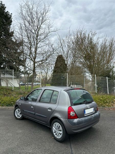 Renault Clio II (2) 1.5 DCI 65 PACK AUTHENTIQUE 5P