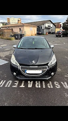 Peugeot 208 1.6 E-HDI FAP 115 FELINE 5P