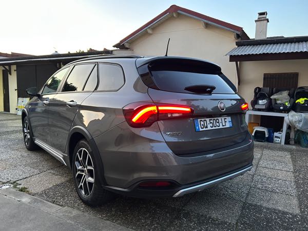 Fiat Tipo FIAT tipo SW Cross 1.5 FireFly Hybride - 130 CV turbo BVA. H
