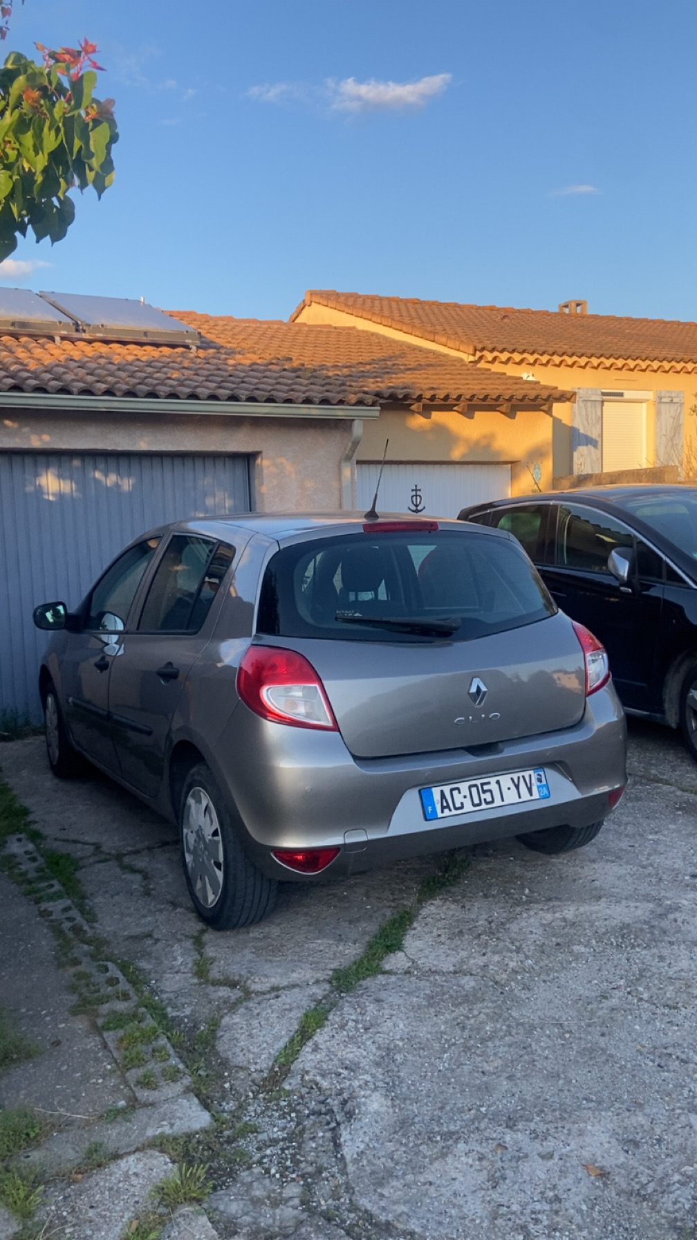 Renault Clio III (2) 1.5 DCI 70 AUTHENTIQUE 5P ECO2