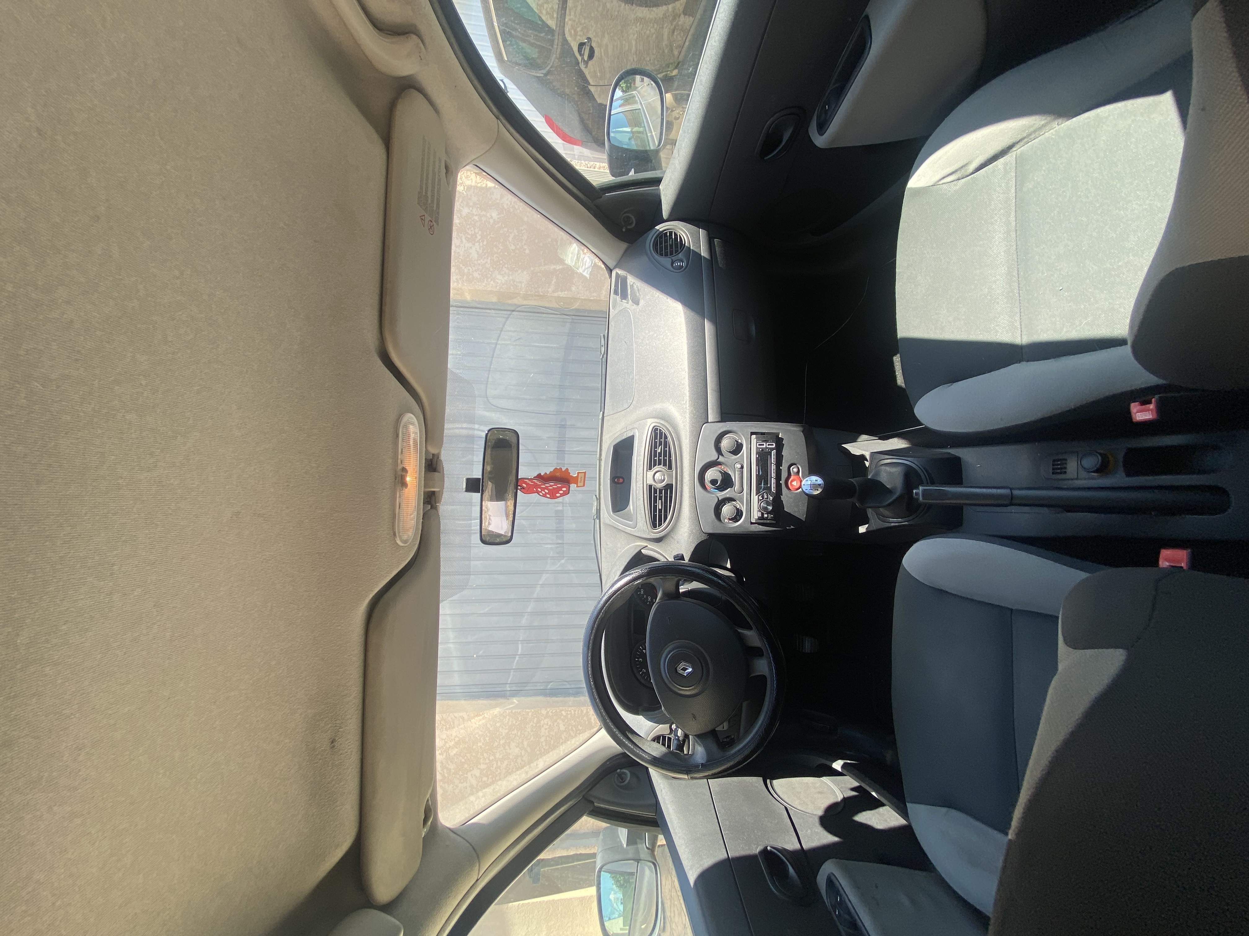 Renault Clio III (2) 1.5 DCI 70 AUTHENTIQUE 5P ECO2