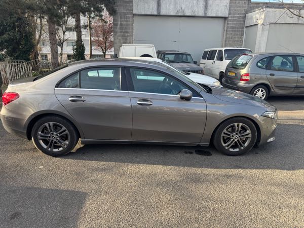 Mercedes-Benz Classe A BERLINE 200 BUSINESS LINE 7G-DCT