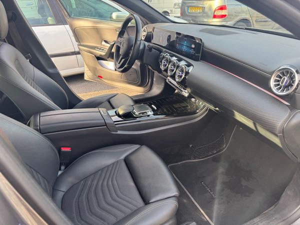 Mercedes-Benz Classe A BERLINE 200 BUSINESS LINE 7G-DCT
