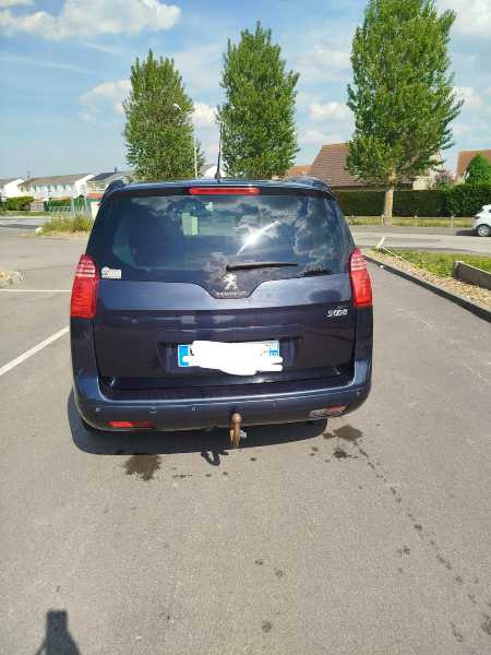 Peugeot 5008 1.6 HDI 115 FAP ALLURE 5PL