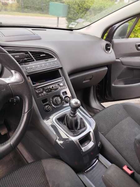 Peugeot 5008 1.6 HDI 115 FAP ALLURE 5PL