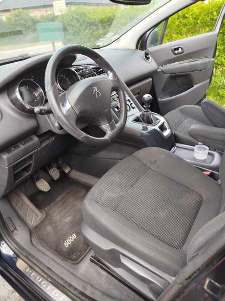 Peugeot 5008 1.6 HDI 115 FAP ALLURE 5PL
