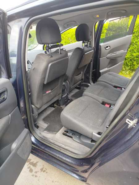 Peugeot 5008 1.6 HDI 115 FAP ALLURE 5PL
