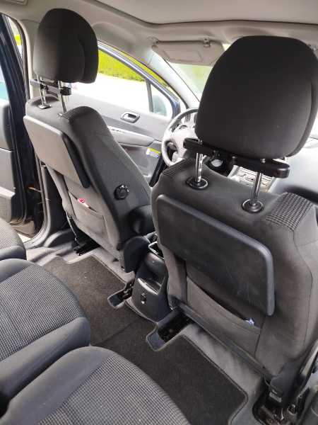 Peugeot 5008 1.6 HDI 115 FAP ALLURE 5PL