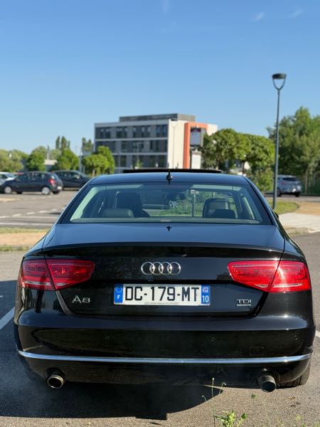 Audi A8 Audi A 8 2012 Toutes options AVUS 3L 250 ch