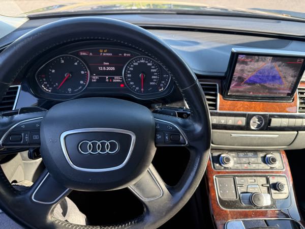 Audi A8 Audi A 8 2012 Toutes options AVUS 3L 250 ch