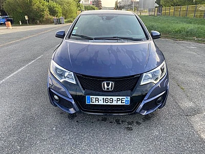 Honda Civic X (2) 1.6 I-DTEC 120 EXCLUSIVE