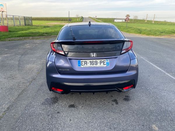 Honda Civic X (2) 1.6 I-DTEC 120 EXCLUSIVE