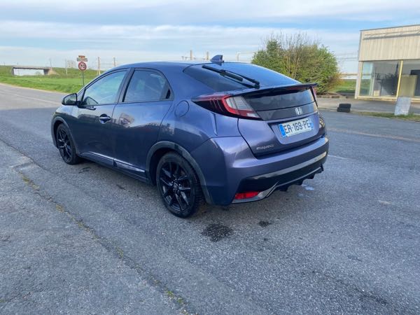 Honda Civic X (2) 1.6 I-DTEC 120 EXCLUSIVE