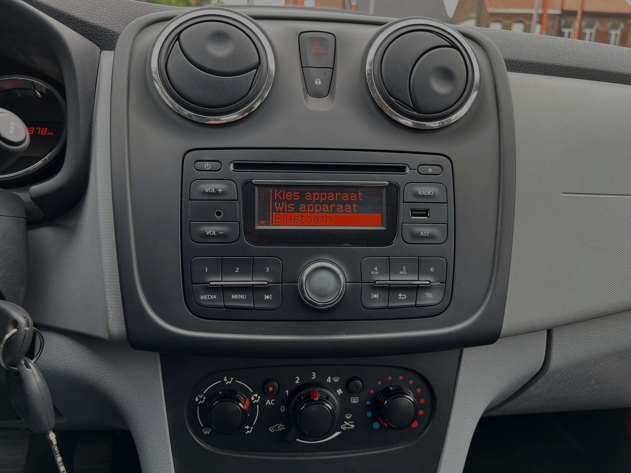 Dacia Sandero 1.5 dCi Ambiance AIRCO / PDC / BLEUTOOTH
