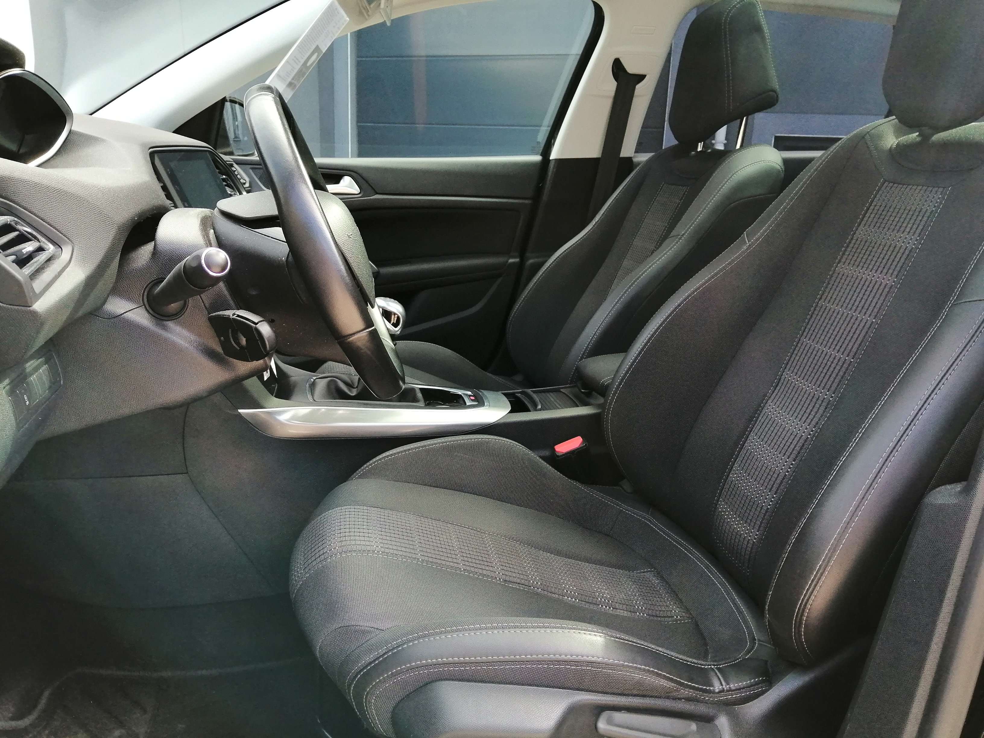 Peugeot 308 1.5 HDi 131 Allure - Toit Pano - Garantie 12M