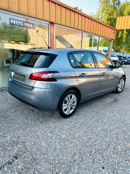Peugeot 308 Peugeot 308 1.6 HDI 92ch , Allure berline, gris,4cv, 5 port