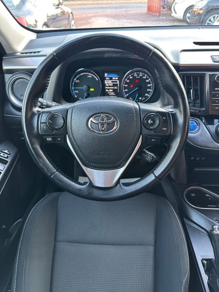 Toyota Rav 4 Toyota RAV4 2.5 VVTi 197 Hybride Lounge 4WD E-CVT dynamique